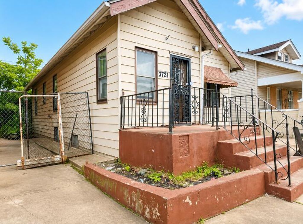 3721 Ivy Street, East Chicago, IN 46312