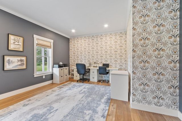 989 Pleasant St, Leominster, MA 01453