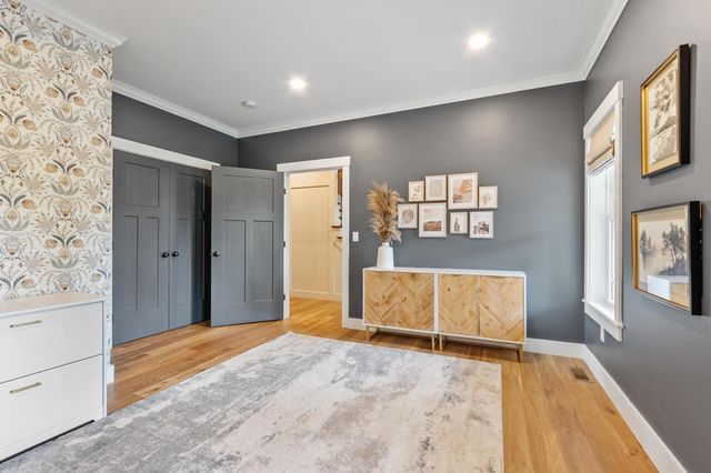 989 Pleasant St, Leominster, MA 01453