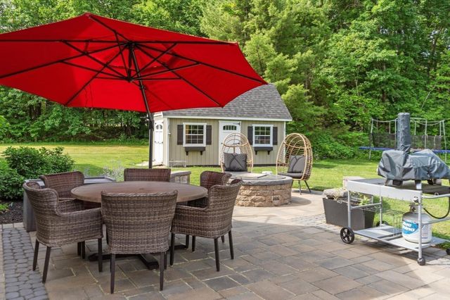 989 Pleasant St, Leominster, MA 01453