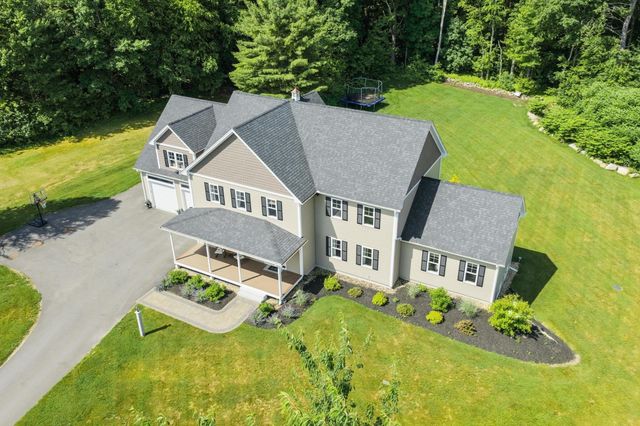 989 Pleasant St, Leominster, MA 01453