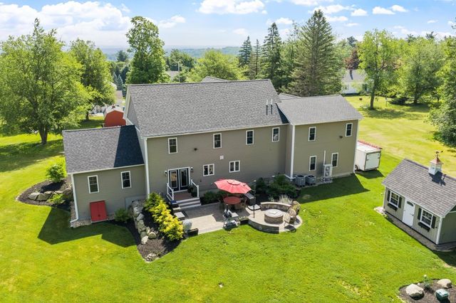 989 Pleasant St, Leominster, MA 01453