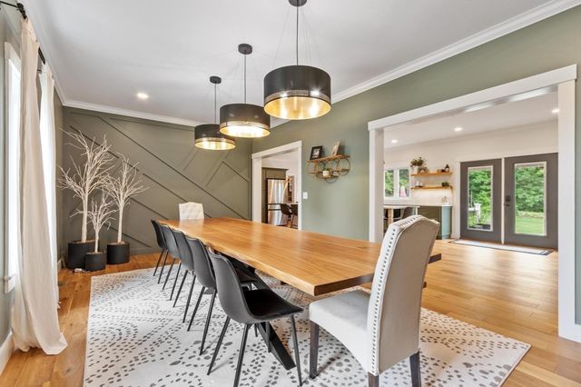 989 Pleasant St, Leominster, MA 01453