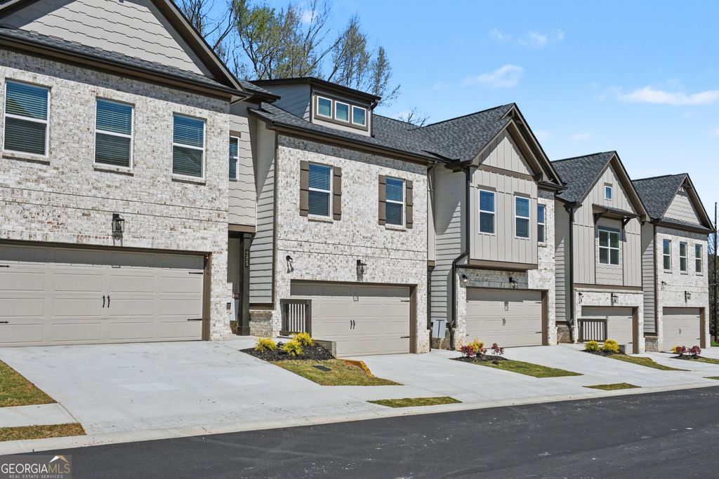 4301 Fern River Bend 20, Norcross, GA 30093