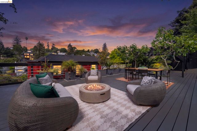 683 Mandana Blvd., Oakland, CA 94610