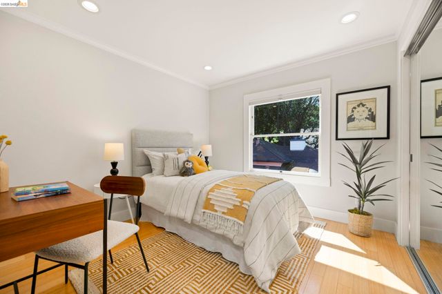 683 Mandana Blvd., Oakland, CA 94610