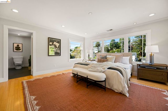 683 Mandana Blvd., Oakland, CA 94610