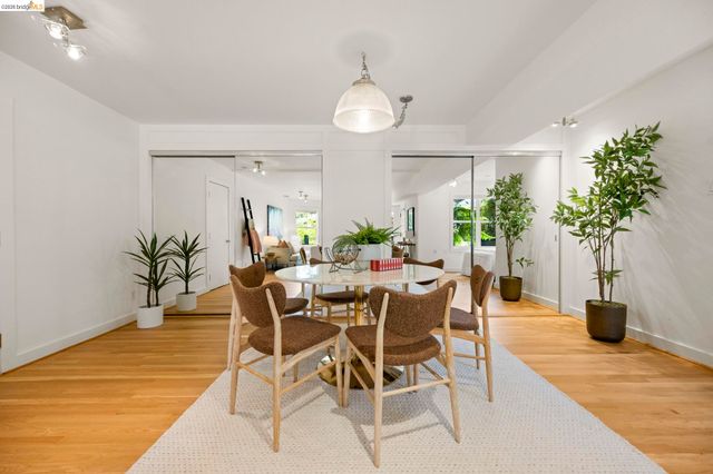 683 Mandana Blvd., Oakland, CA 94610