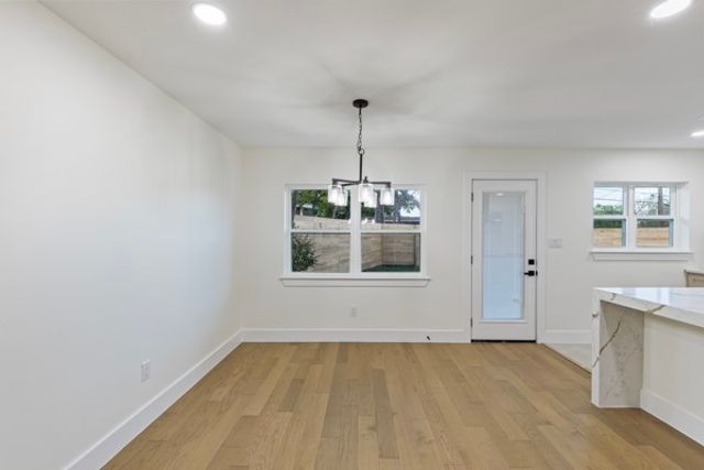 4633 Lynnacre Drive, Dallas, TX 75211