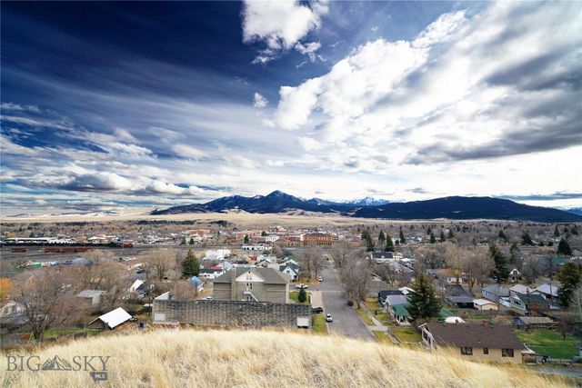 624 N 2nd Street N, Livingston, MT 59047