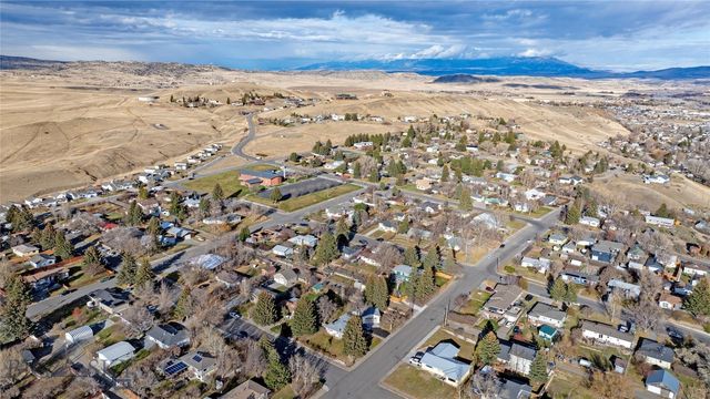 624 N 2nd Street N, Livingston, MT 59047