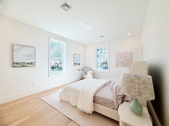 64 Pleasant Street A, Marblehead, MA 01945