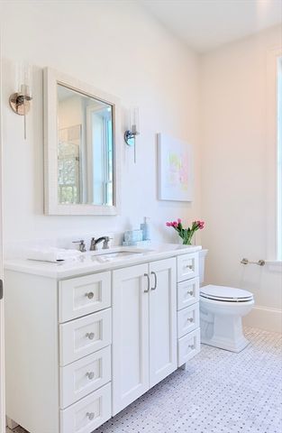 64 Pleasant Street A, Marblehead, MA 01945