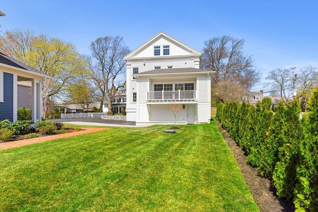 64 Pleasant Street A, Marblehead, MA 01945