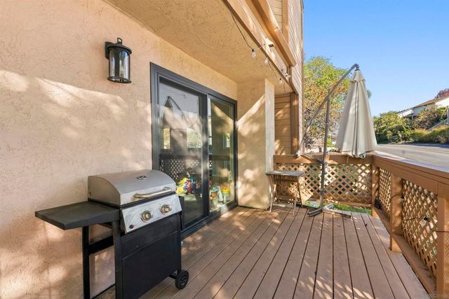 8896 Highwood Dr C, San Diego, CA 92119