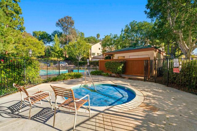 8896 Highwood Dr C, San Diego, CA 92119