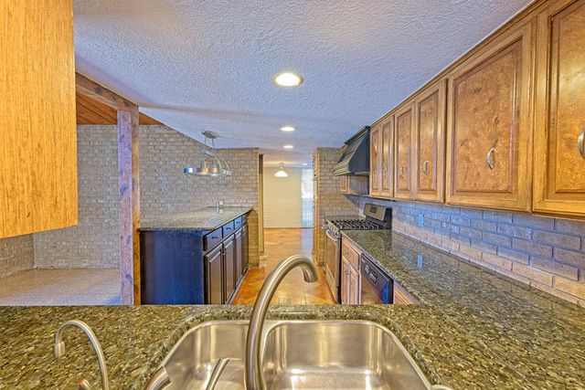 902 Mockingbird Lane, Norman, OK 73071