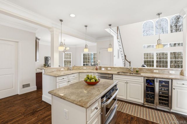 5 Morning View Court, Chappaqua, NY 10514
