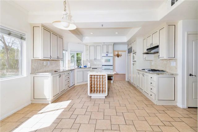 17870 Orna, Granada Hills, CA 91344