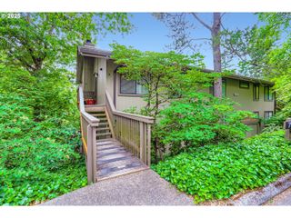 7542 Sw BARNES Rd C, Portland, OR 97225