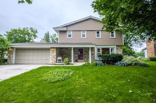 2410 Talbots LANE, Brookfield, WI 53045
