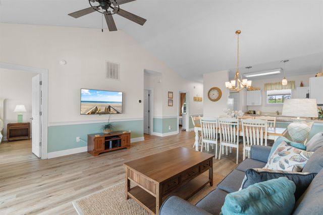 4683 Wild Iris Dr Apt 303, Myrtle Beach, SC 29577