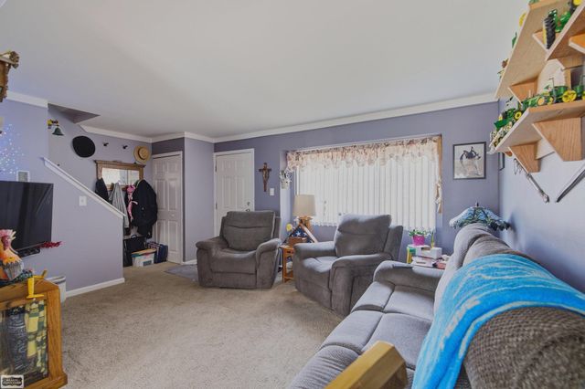 25842 Jeanette Court Street, Roseville, MI 48066