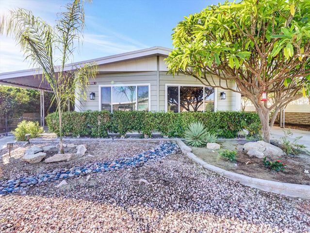 38525 Desert Greens Drive E, Palm Desert, CA 92260