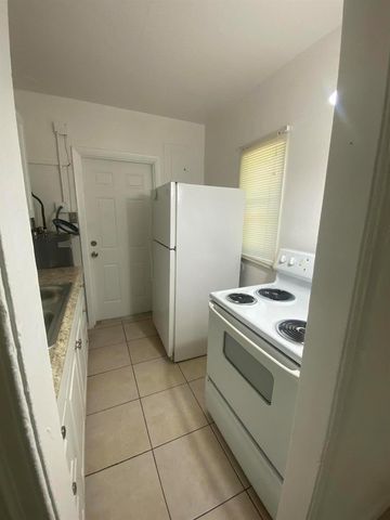 1448 NW 4th Street, Fort Lauderdale, FL 33311