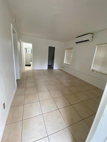 1448 NW 4th Street, Fort Lauderdale, FL 33311