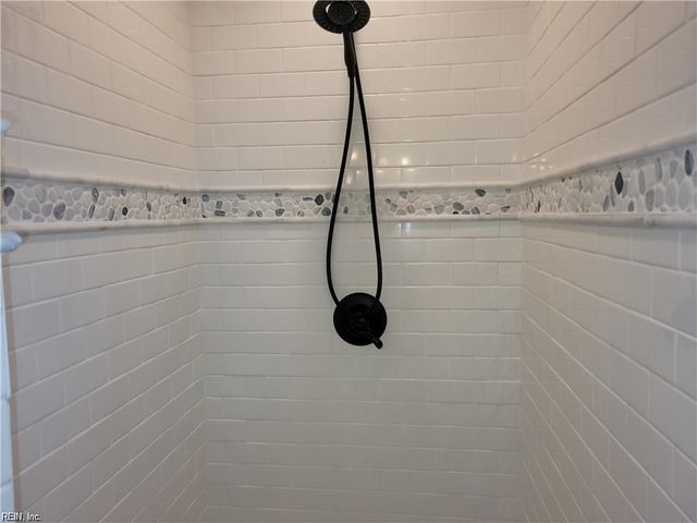 6128 Wythe PL, Norfolk, VA 23508