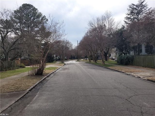 6128 Wythe PL, Norfolk, VA 23508