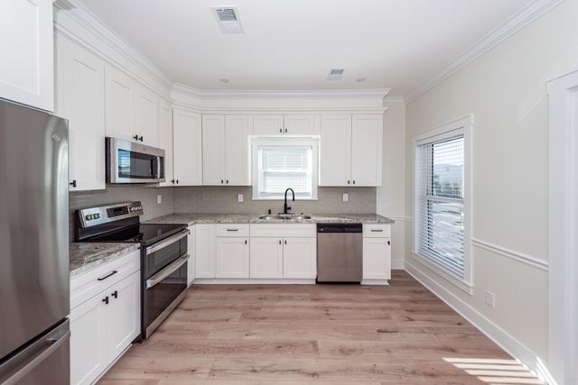 2015 Arbutus Avenue, North Charleston, SC 29405