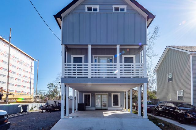 2015 Arbutus Avenue, North Charleston, SC 29405