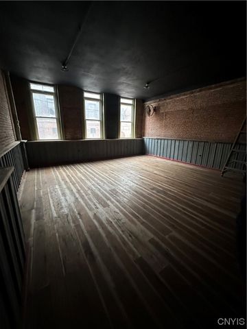 171 West 1st Street, Oswego, NY 13126