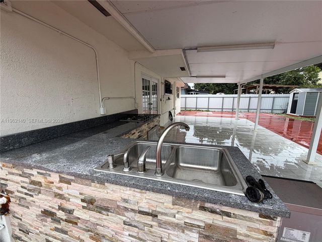 7950 NW 10th St 7950, Pembroke Pines, FL 33024