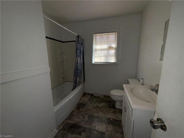 2010 Sharonbrook Drive, Greensboro, NC 27405