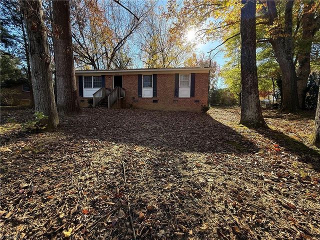 2010 Sharonbrook Drive, Greensboro, NC 27405