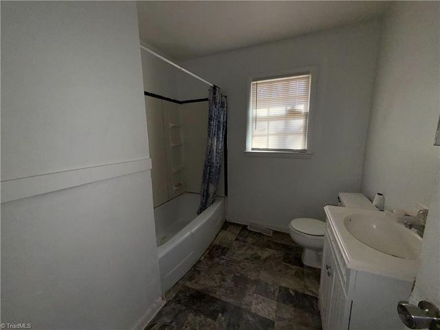 2010 Sharonbrook Drive, Greensboro, NC 27405