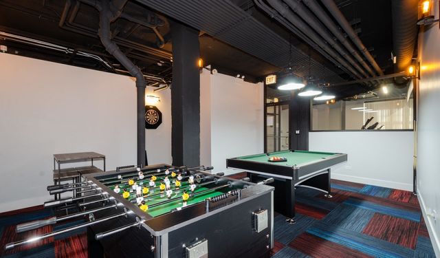 7645 N SHERIDAN Road 301, Chicago, IL 60626
