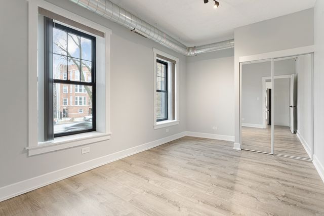 7645 N SHERIDAN Road 301, Chicago, IL 60626