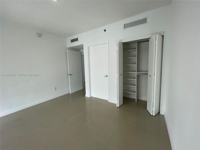 495 Brickell Ave 3810, Miami, FL 33131