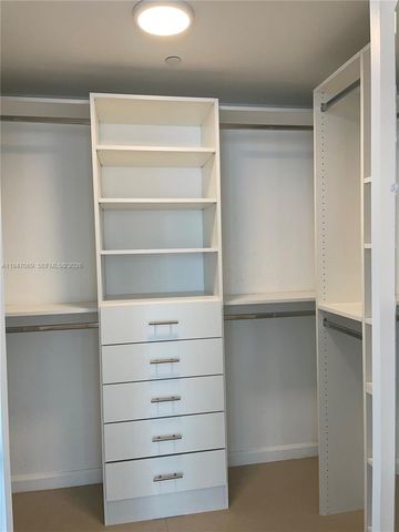 495 Brickell Ave 3810, Miami, FL 33131