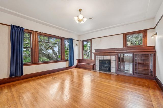 2600 Hilgard Ave, Berkeley, CA 94709