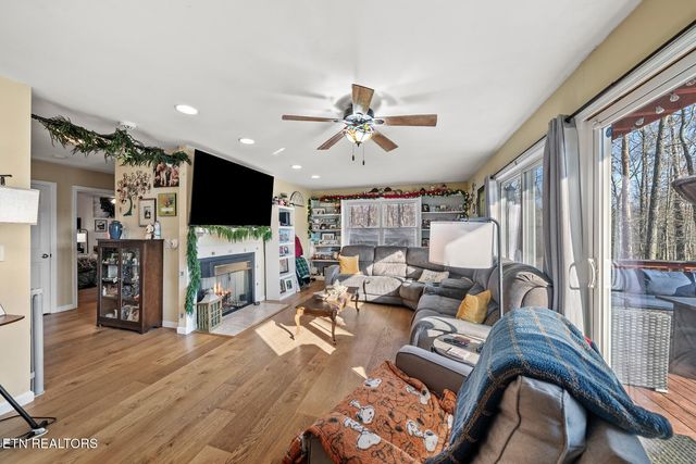 6 Chica Circle, Crossville, TN 38572