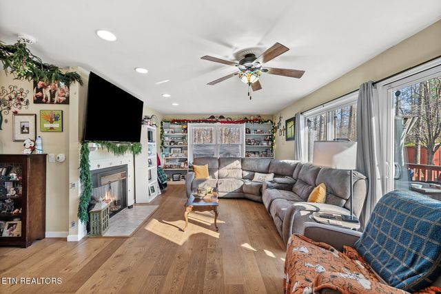 6 Chica Circle, Crossville, TN 38572