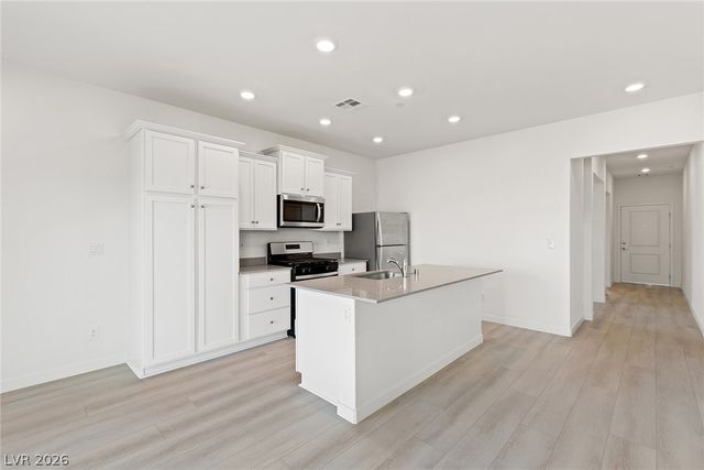 2727 Avril Point Street, Las Vegas, NV 89156