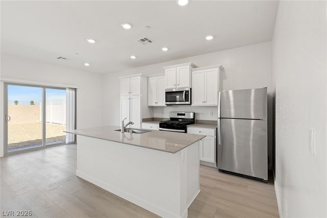 2727 Avril Point Street, Las Vegas, NV 89156