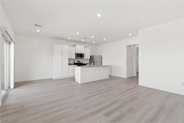 2727 Avril Point Street, Las Vegas, NV 89156