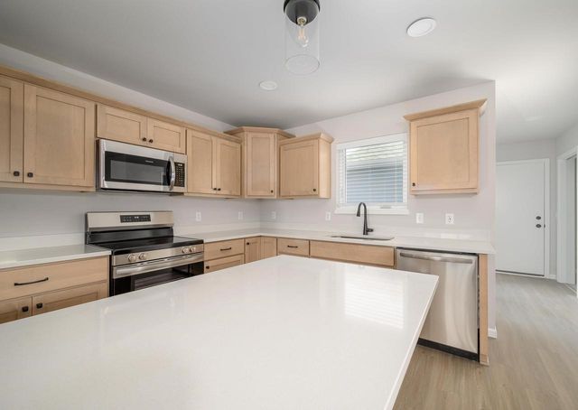 5314 Athlone Road, Fitchburg, WI 53711